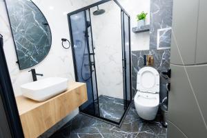 Boulevard Rooms & Studios