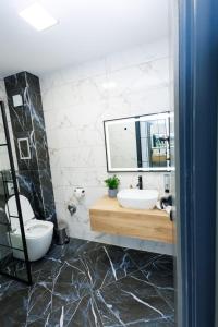 Boulevard Rooms & Studios