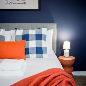 Comfy 3BR City Home - Near Deansgate - Perfect for Work, Leisure & Stadium Visits with Parking