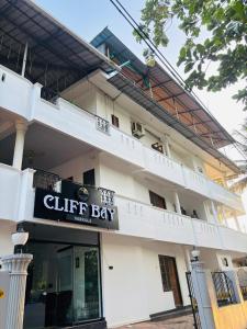 Cliff Bay