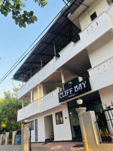 Cliff Bay