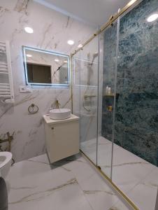 White Tower Apartments