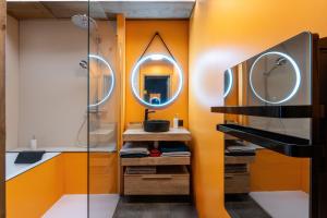 Appartement avec piscine & terrasse vue montagne