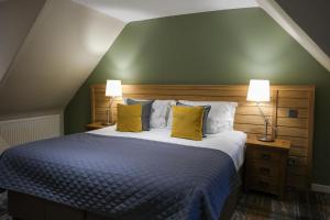 Glen Mhor Hotel at Uile-bheist Brewstillery