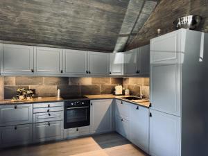 Dream cabin by Geilo, ski-in ski-out with room for the whole family