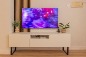 Arena Marina - Pool and relaxation near the airport