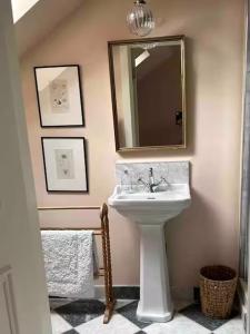 Stylish London Family Home