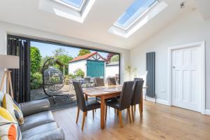 Bright & Spacious 3Bedroom Home