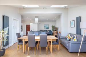 Bright & Spacious 3Bedroom Home