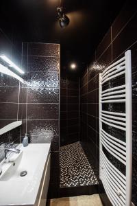 Appartements Maison triplex JJ - Ecrin verdoyant au coeur de Lyon : photos des chambres