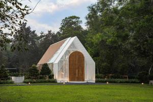 Luxury Private Villa at Something Journey