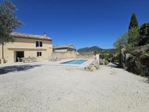 MasRion Maison avec piscine privée