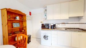 Estudio Flor de Jazmin by Family Homes Rentals