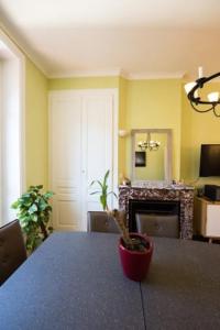 Appartements Charmant appartement tout confort 134 Thiers - Lyon 6e : photos des chambres