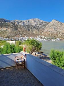 Maranto home, on the beach of Sifnos!