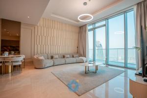 Like Home - 6203 Luxury & Serenity 2-BHK Penthouse with Breathtaking Views
