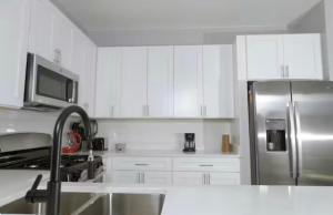 Pristine 3bdr 2ba Condo UChicago