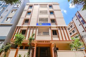 Via Prestige Castle - Nr KIMS Hospital, Kondapur