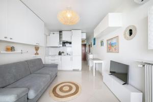 Rives dor 2, Beautiful beachfront studio, beach access, AC