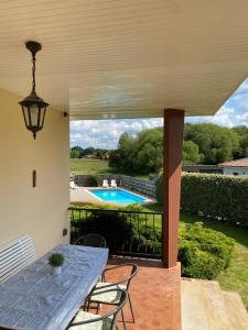 Maisons de vacances Maison Pierre 3 bedroom house with swimming pool : Maison 3 Chambres