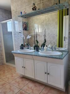 Villa privée au calme avec gand jardin et terrasse