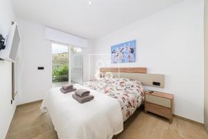 Flamenco Garden, GF design apt, heated pool, at Golf Resort - By Oyoostays