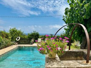 Authentic Sicilian Charm, pool, sea view, wi-fi & parking