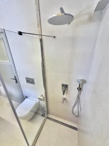 Beachside Bliss, Modern Stay 1 Min from the Sea in Sarımsaklı Ayvalik