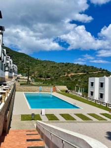 H2O Apartment with sea view & pool