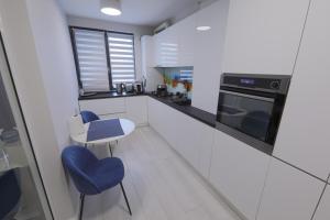 Urban Suite Happy Residence