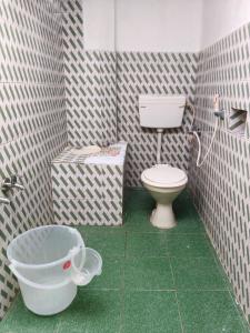 Estate Bungalow with Waterfall, Mountain & Valley Views