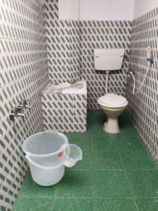 Estate Bungalow with Waterfall, Mountain & Valley Views