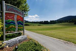 Ferienwohnungen Holzferienhäuser Leithenwald