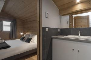 Appartements Trabets 2 - Vue Montagne - 150m des Remontees : photos des chambres
