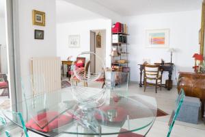 Appartements EXIGEHOME appartement de standing a 10 minutes du Chateau : photos des chambres