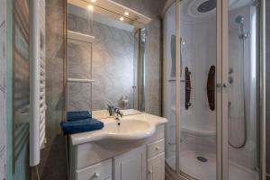 Maisons de vacances Lakme - 2min a pied de la Plage : photos des chambres