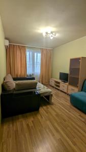 2 кв супермаркет Рост Нескоренних 19