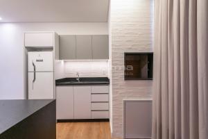 402 Flat Moderno e Bem Localizado a 120 metros da praia de Bombinhas Até 4 Pessoas