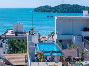 402 Flat Moderno e Bem Localizado a 120 metros da praia de Bombinhas Até 4 Pessoas