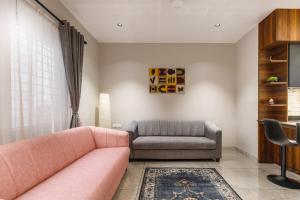 Aurum Heights by RedOlive 2BHK Indiranagar