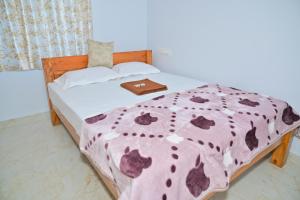 Roy Service Apartment