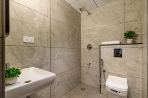 The Monarch Stay by Red Olive Nr Indiranagar3bhk