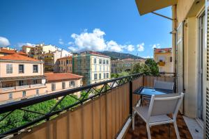 Appartements Le Botta, spacieux appartement famillial, centre ville de Menton, jardins Bioves, a 5 minutes de la mer : photos des chambres