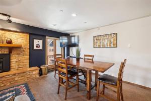 Ski-Inski-Out 2 Bedroom Condo At The Village At Breckenridge