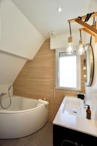 Appartements Le cottage bleu - 400 m de la mer - parking : photos des chambres