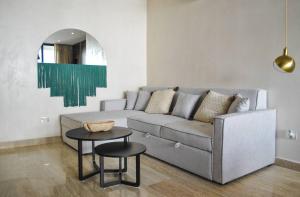 Upscale Condo Perfect Location