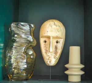 Upscale Condo Perfect Location