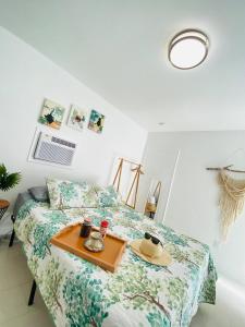 Walk to Calle 8 - Authentic Cuban Experience