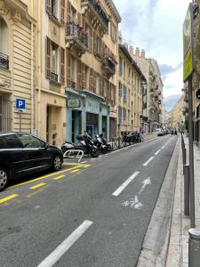 Charming Riviera Top-Floor Apartment near the Beach