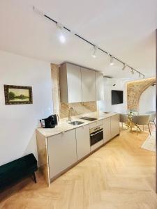 Trinquet Vell HISTORIC CENTER estancias largas